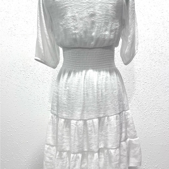 White Puff Sleeve V-Neck Mini Dress Medium - Picture 6 of 15